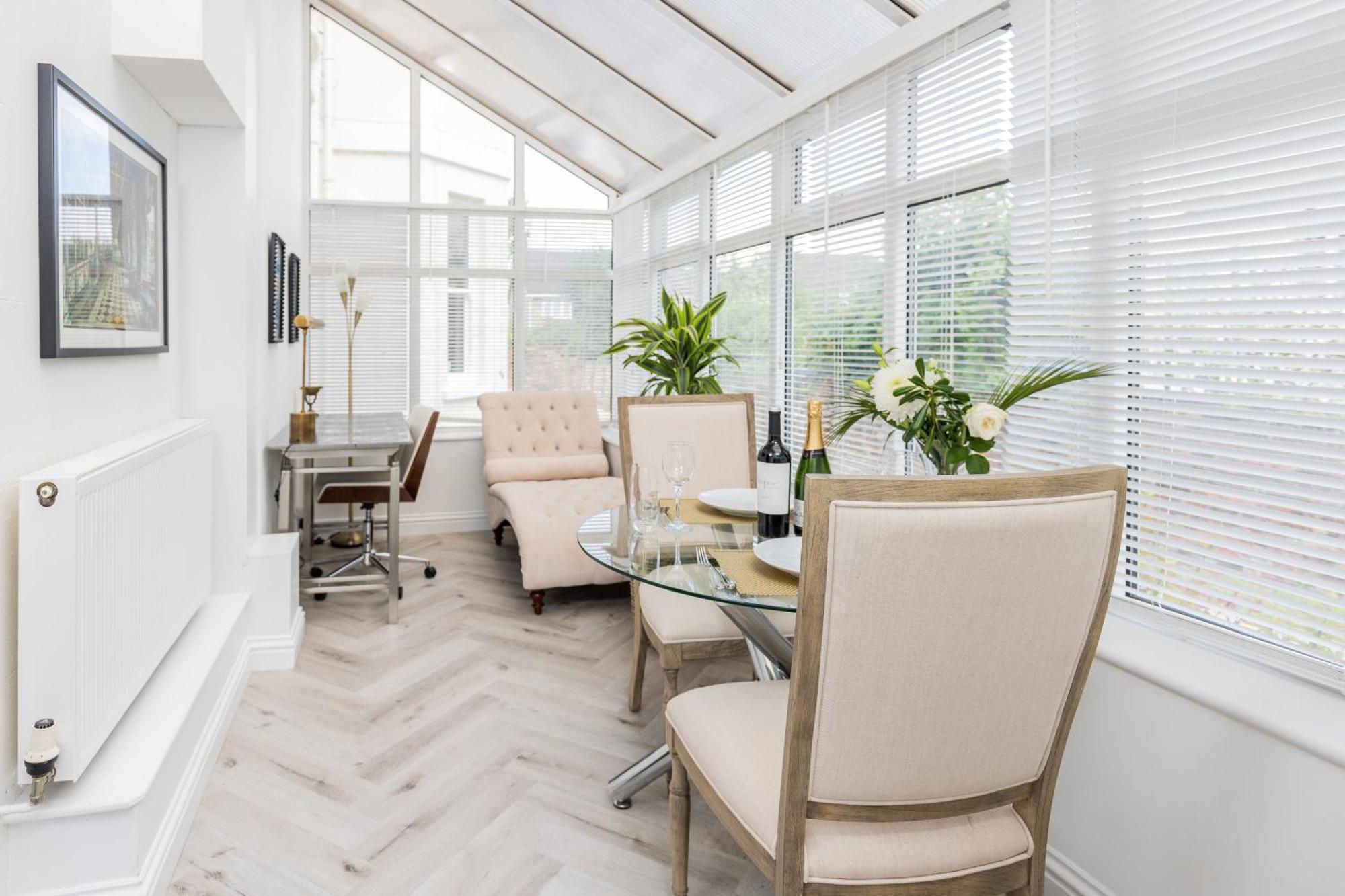10 Sydenham - By Luxury Apartments Cheltenham Kültér fotó