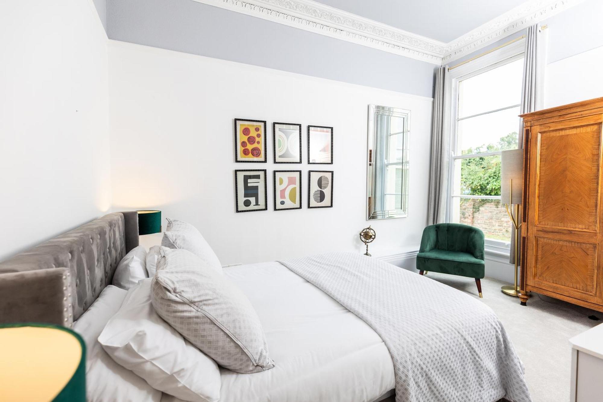 10 Sydenham - By Luxury Apartments Cheltenham Kültér fotó